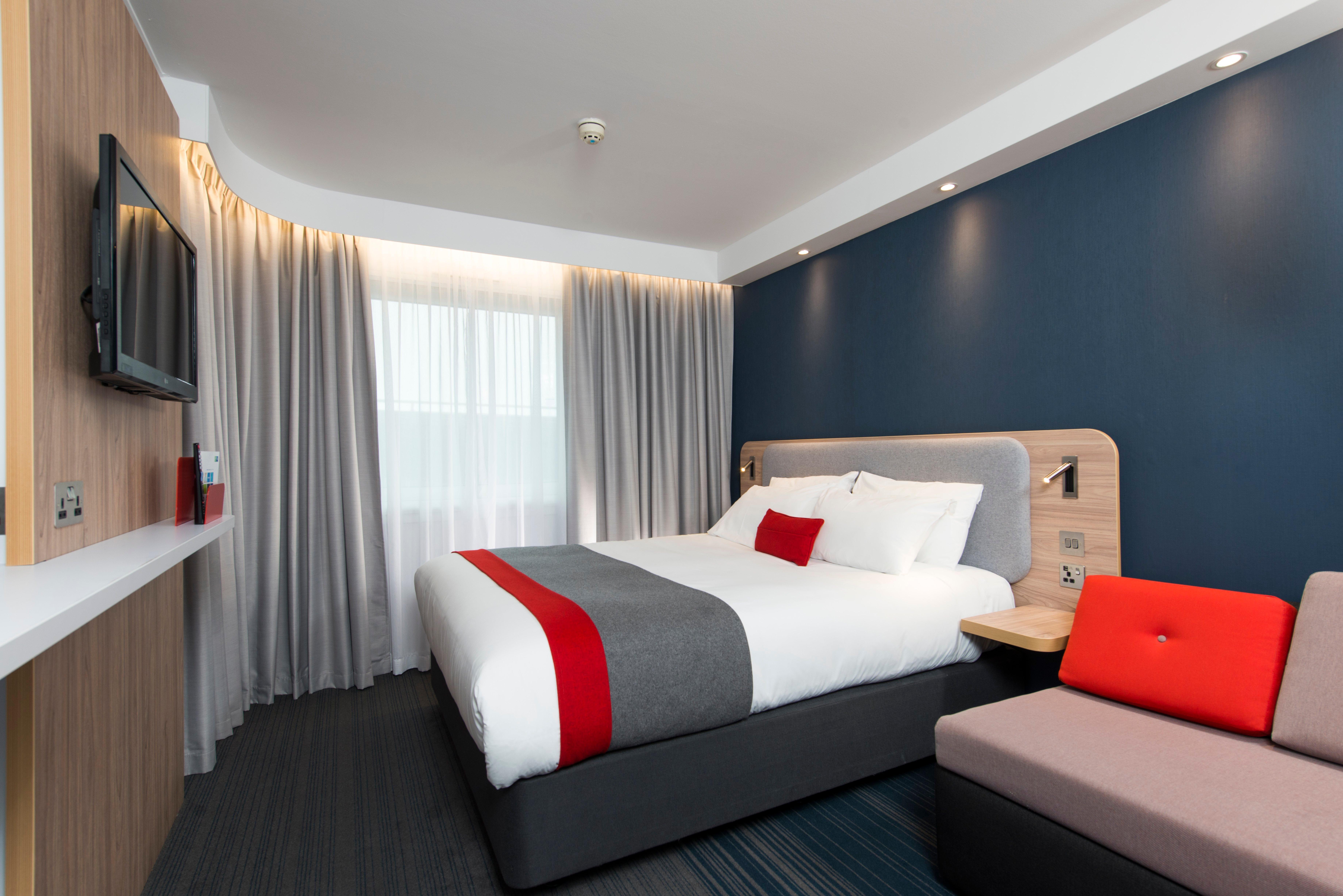 Holiday Inn Express - Exeter - City Centre By Ihg Екстериор снимка